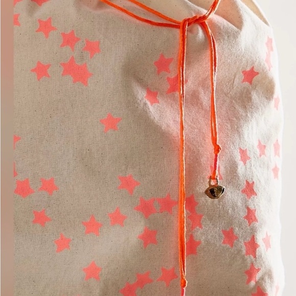 Star Pattern Drawstring Bag - Picture 2 of 6